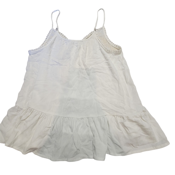 Eyeshadow white cami.        b3 - Picture 2 of 6